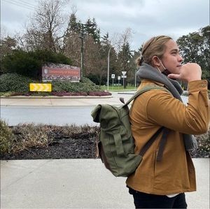 Meet your Posher, Deo